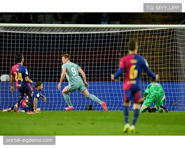 巴萨公布欧冠战马竞大名单，拉菲尼亚德容等4人因伤缺席